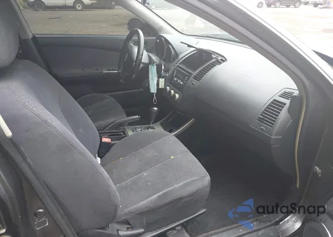 2005 Nissan Altima 2.5 S из США, поврежденный, VIN 1N4AL11D85C193108